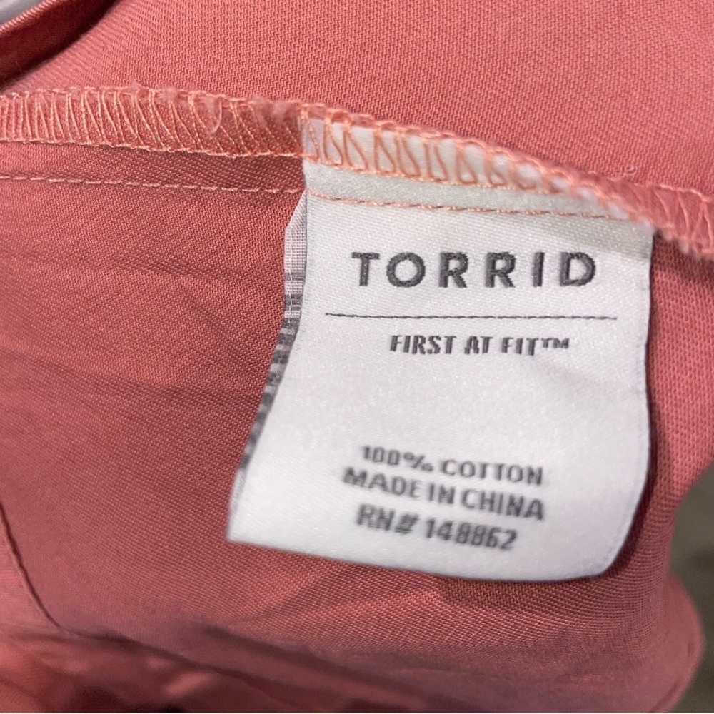NEW Torrid Twill Hacci Sleeve Anorak Utility Jacket, Pink/Gray Plus Size 4X/26W - Picture 10 of 10